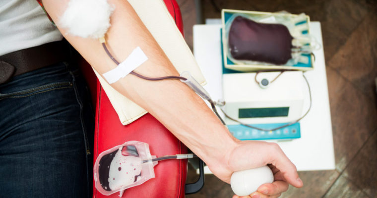حکم شرعی تزریق خون در ماه مبارک رمضان چیست؟